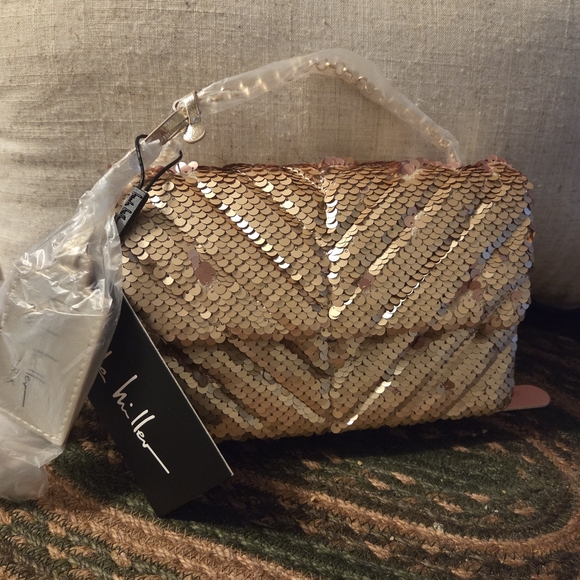NWT Nicole Miller Gold Sequin Crossbody Bag - Picture 2 of 5